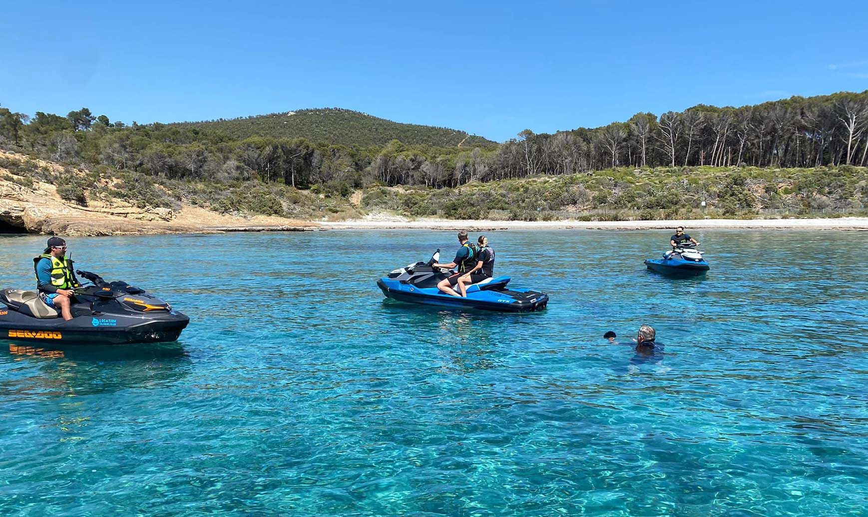 randonnées en jet ski à cavalaire dans le var